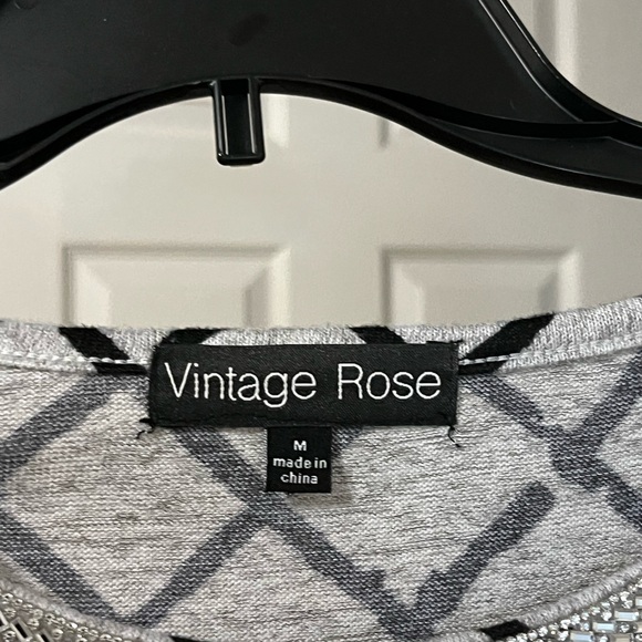 Women’s Sweater 3/4 length sleeve - Picture 2 of 2